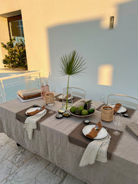 Kelly tablecloth