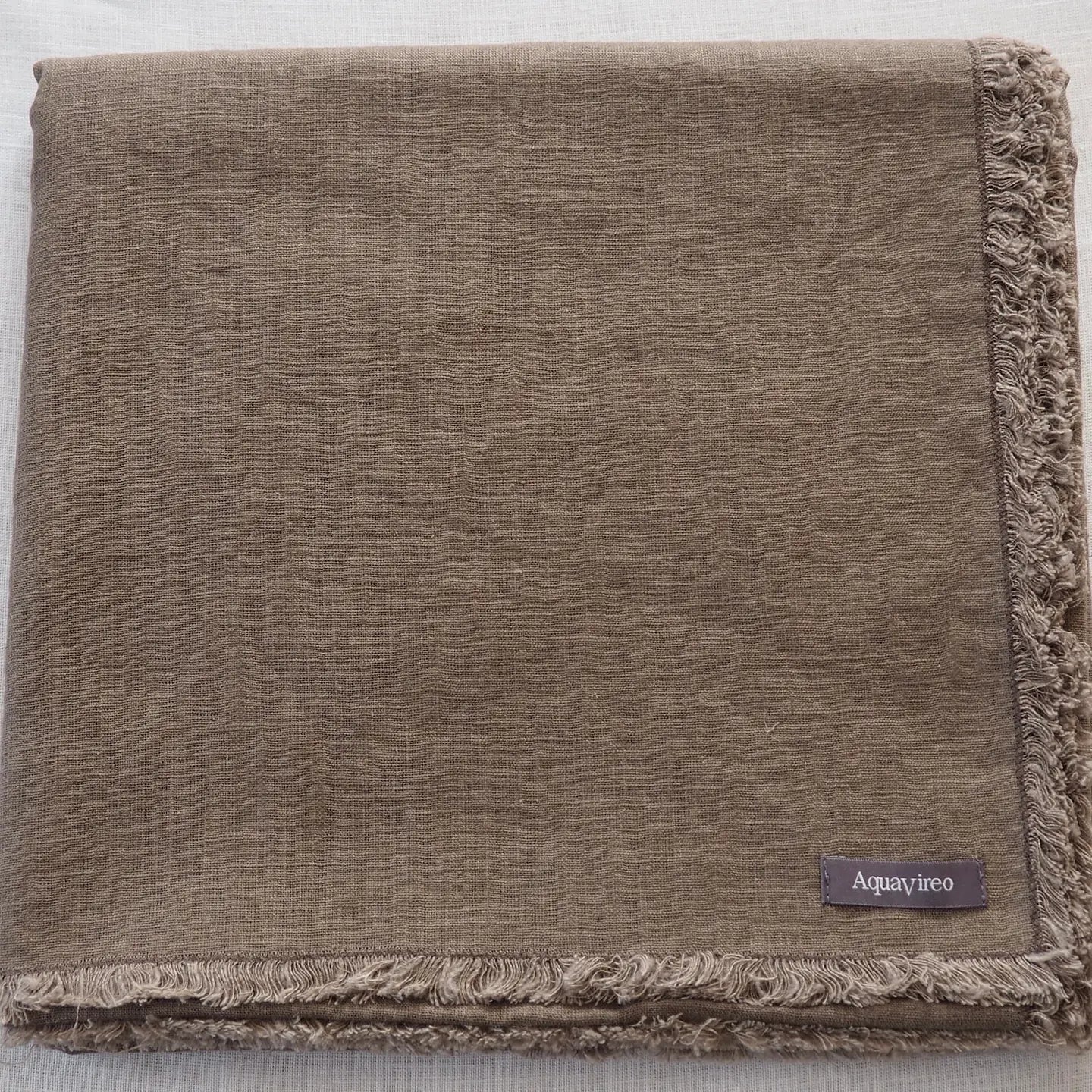 Kelly tablecloth