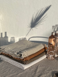 Kelly tablecloth