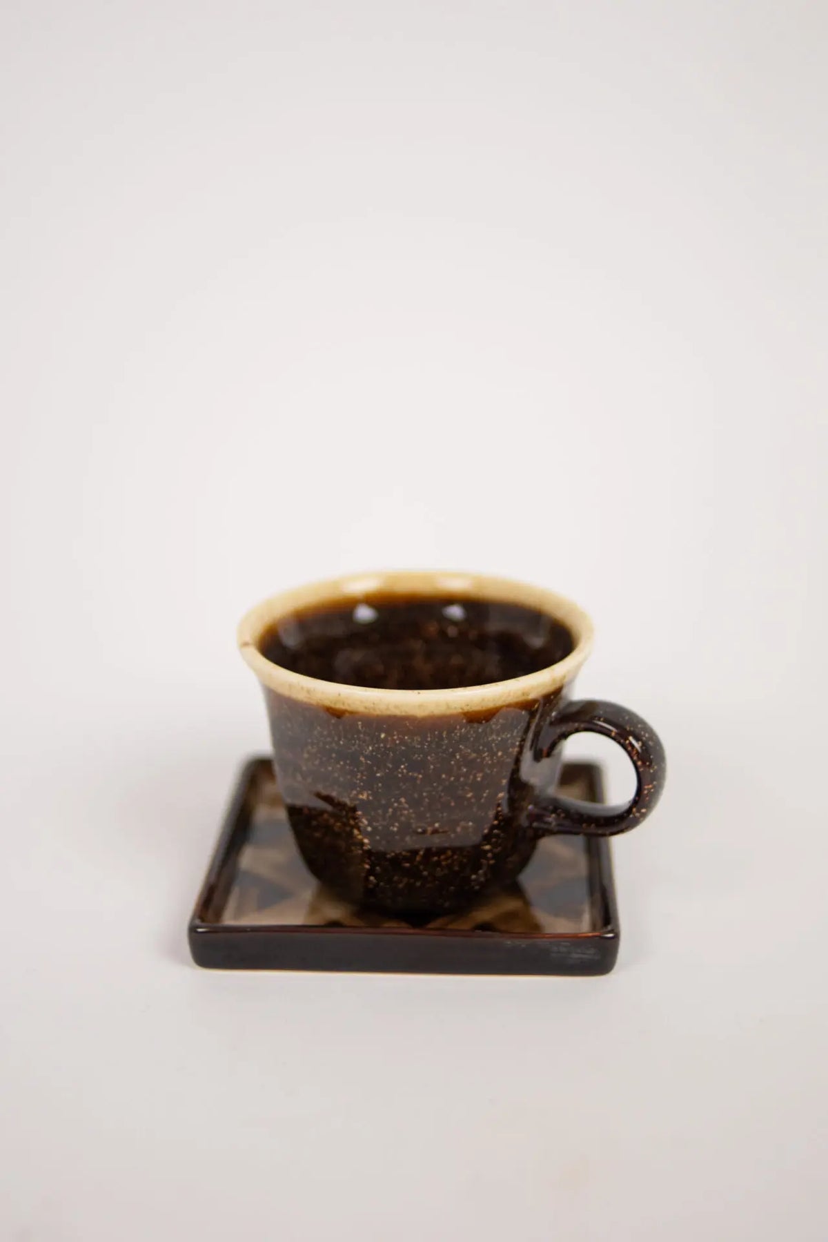 Tasse avec soucoupe
