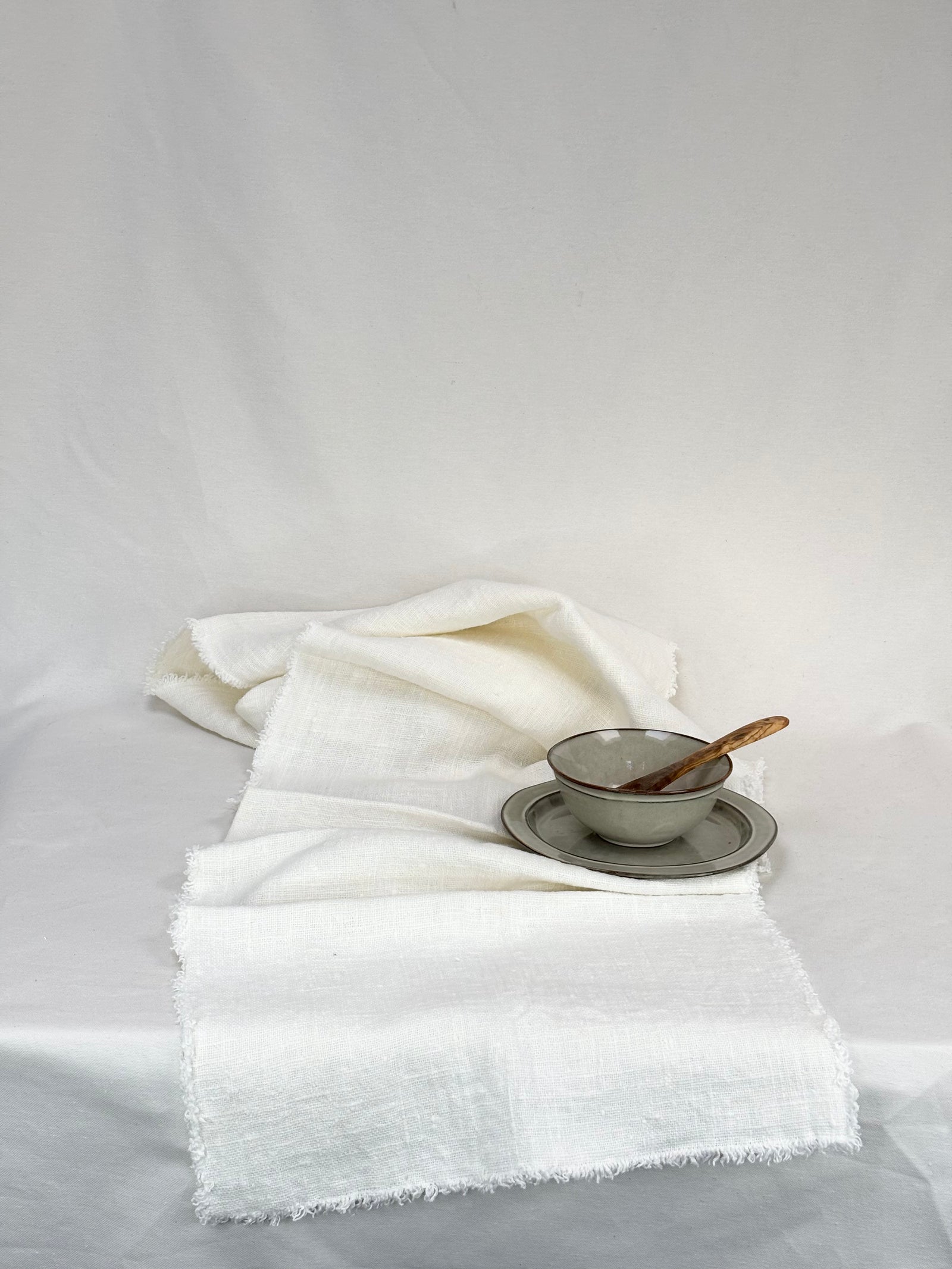 Hedvig Table Runner