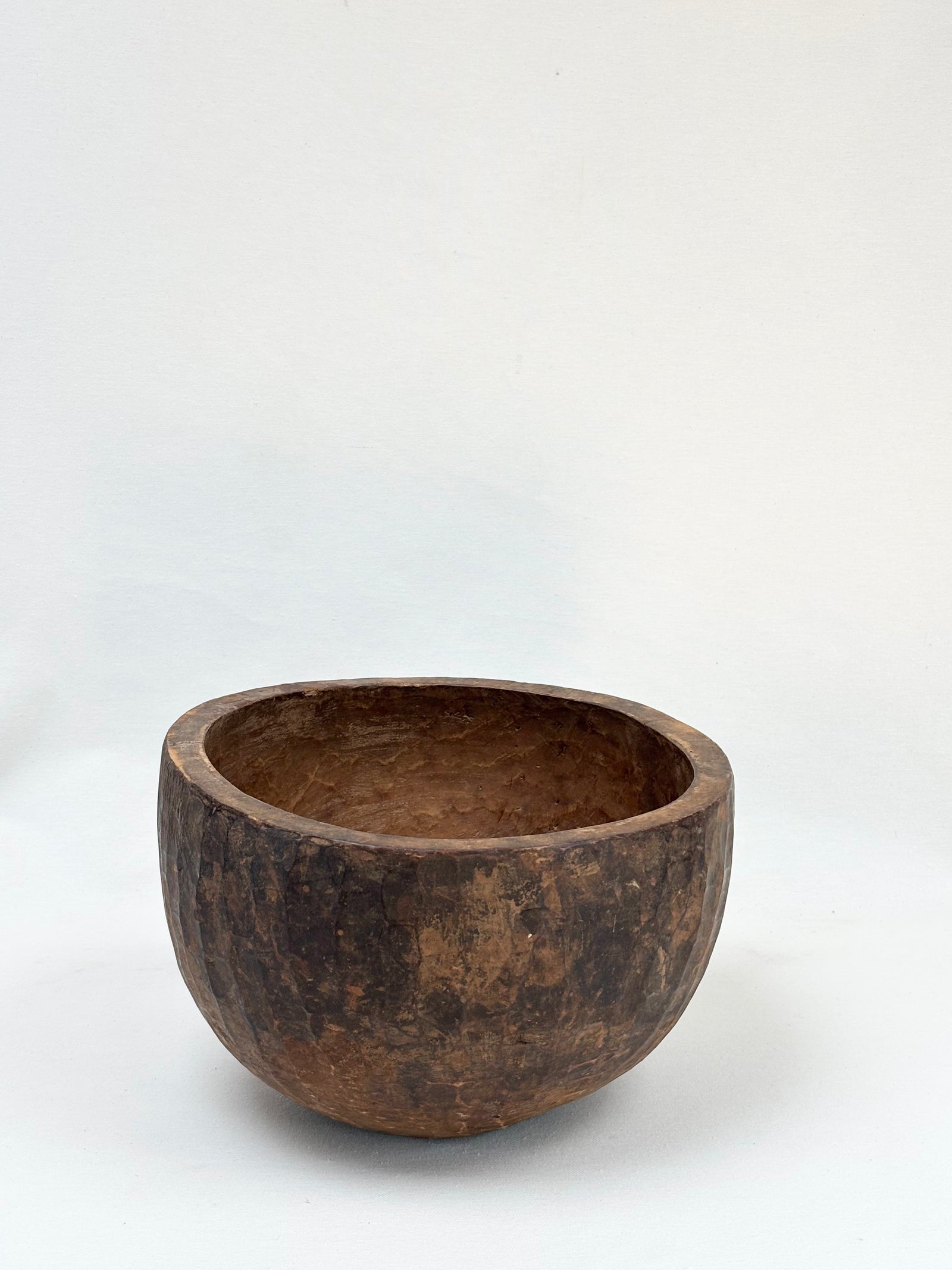 Grand bol en bois