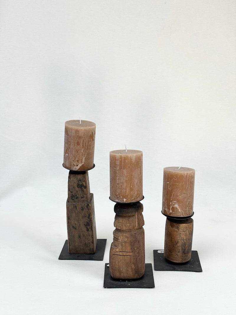 Bougeoirs en bois
