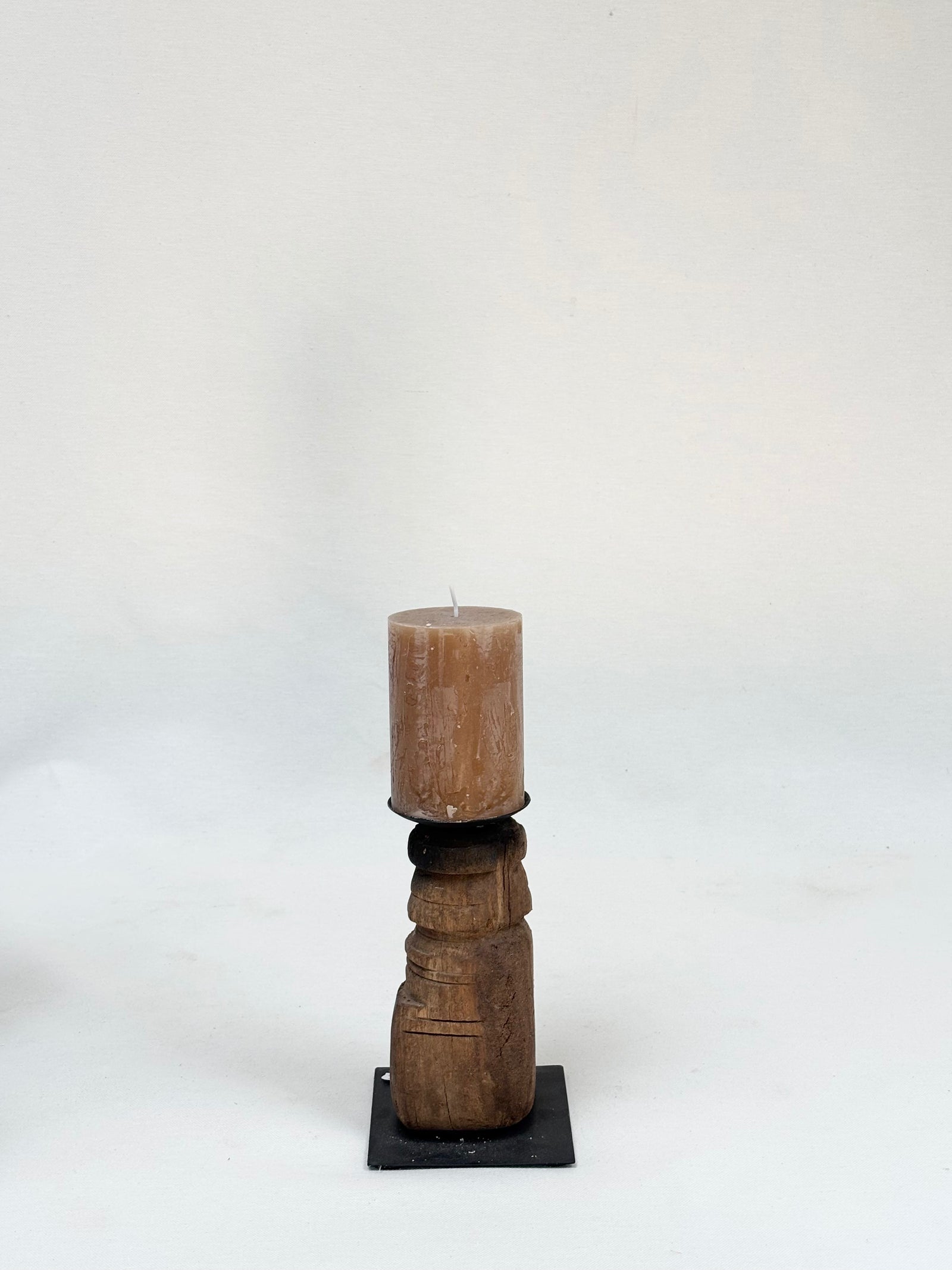 Bougeoirs en bois
